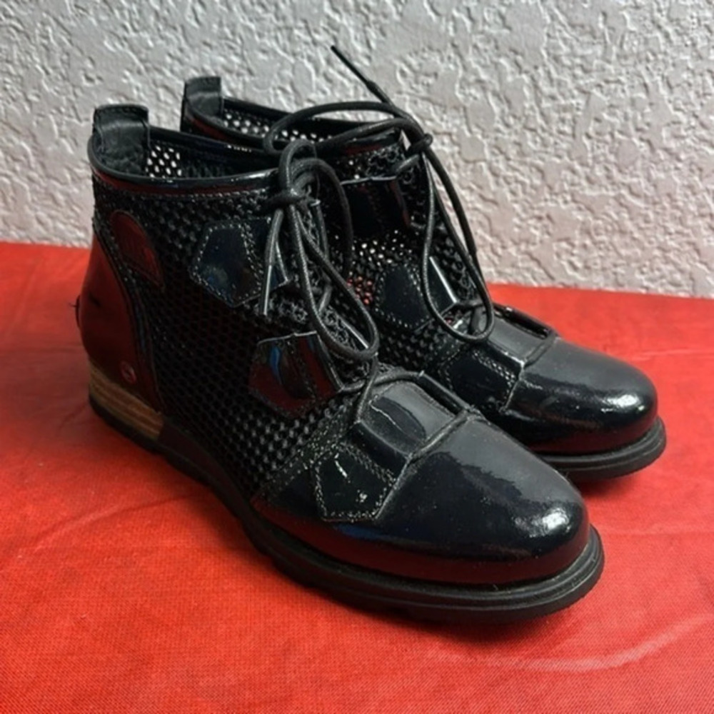 Sorel breathable boots